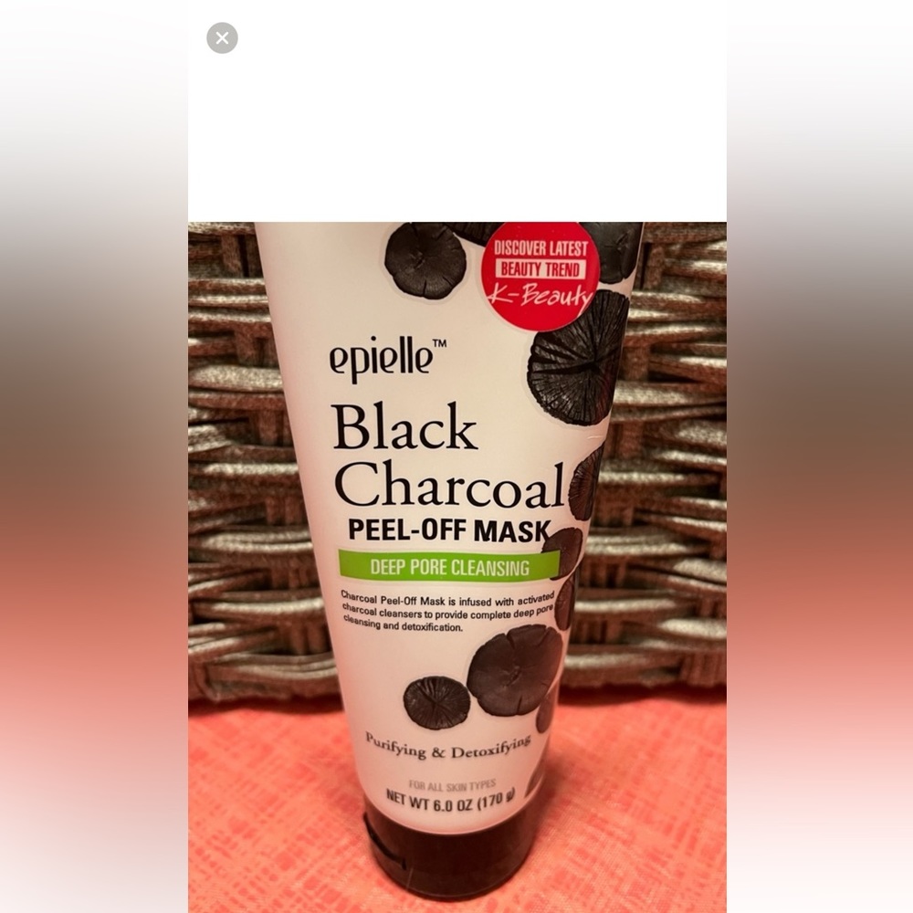 Epielle exfoliating charcoal mask